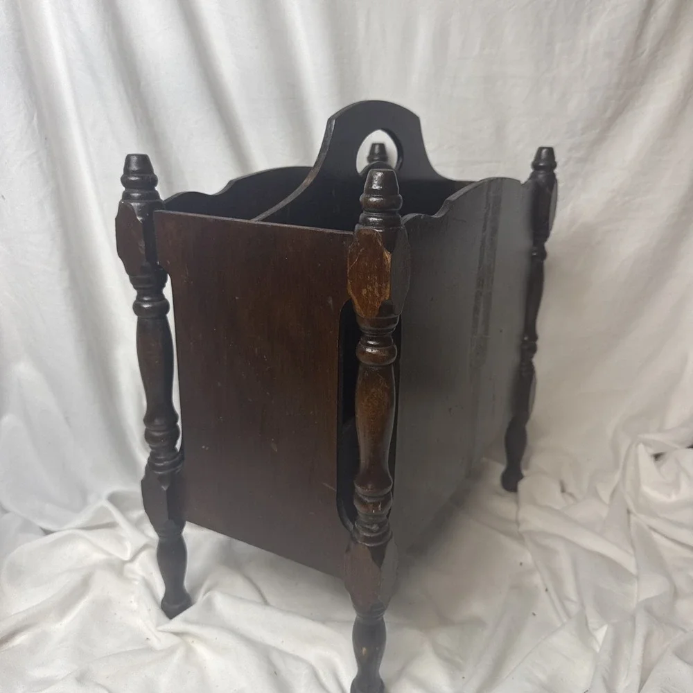 Vintage MCM Ornate Wood Magazine Rack 40's Fretwork Spindles Records Towels Deco